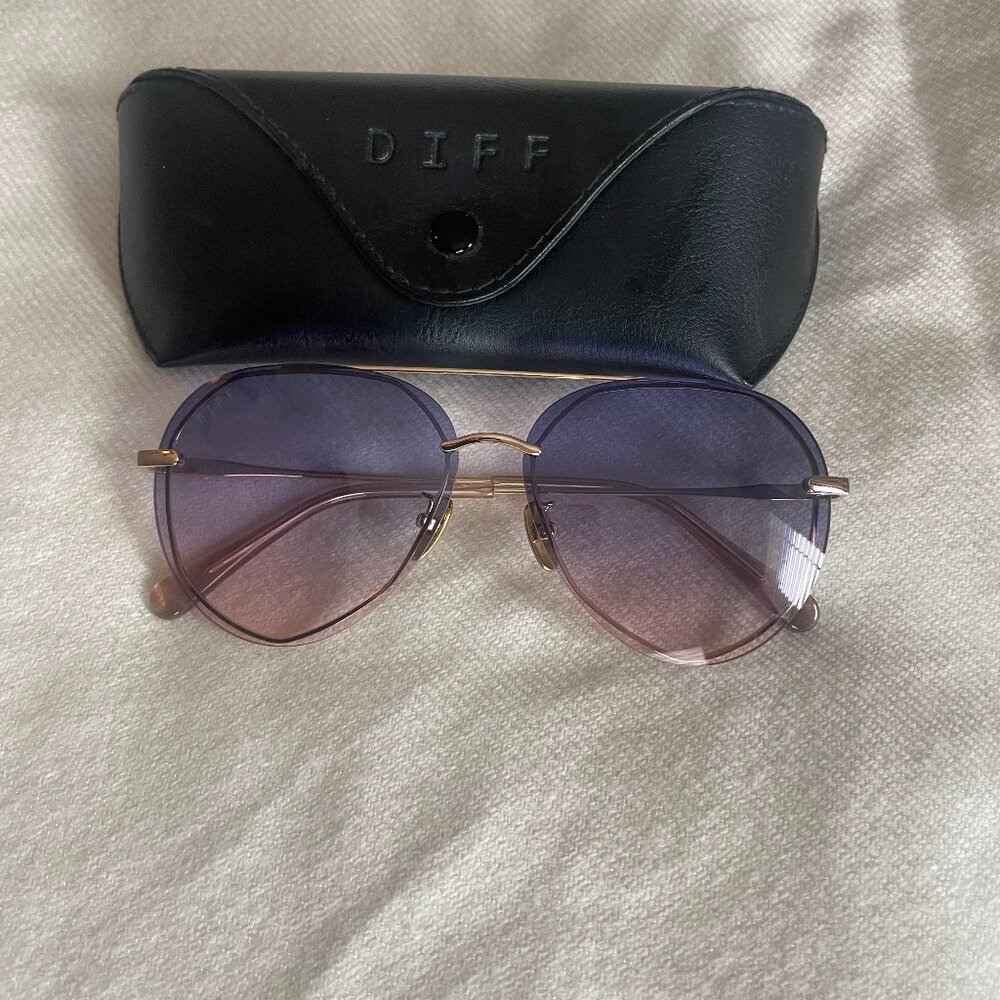 DIFF Ombre Sunglasses with Case (Brand New)